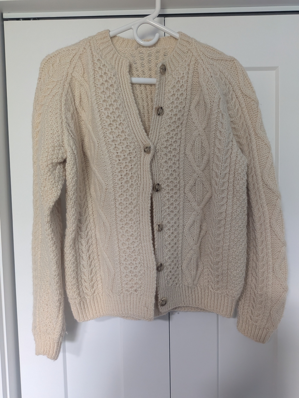 VINTAGE | Cream Cardigan Cable Knit Sweater sz S/M No Brand No Tag Thick